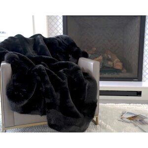 NEW! EXQUISITE LUXURY PLUSH FAUX RABBIT FUR BLANKET